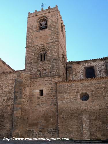 VISTA NORTE DE LA TORRE, MOSTRANDO SUS CUATRO CUERPOS